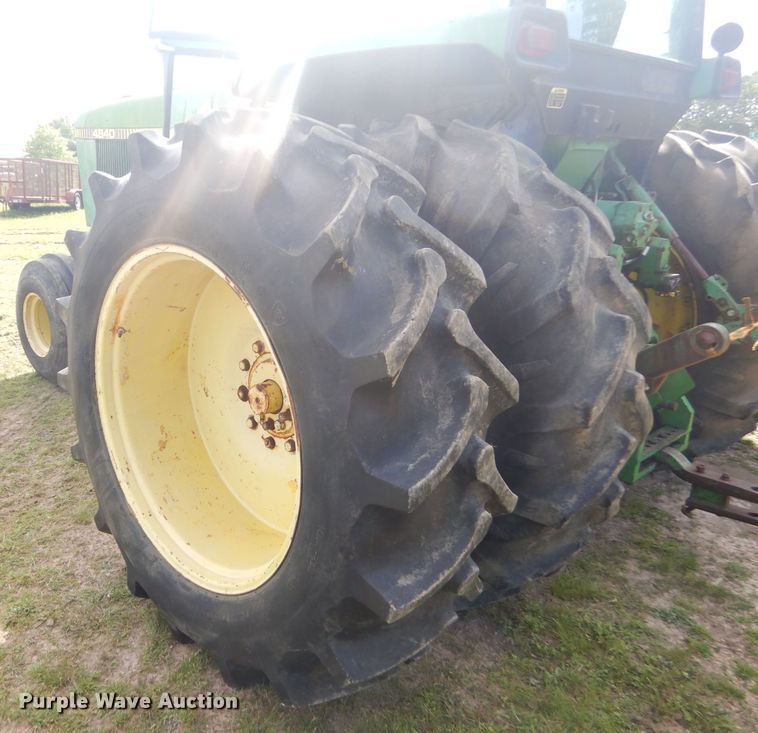 image for item GN9244 John Deere 4840 tractor