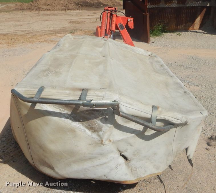 image for item GN9250 Kuhn GMD700 disc mower