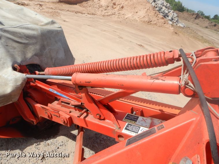 image for item GN9250 Kuhn GMD700 disc mower