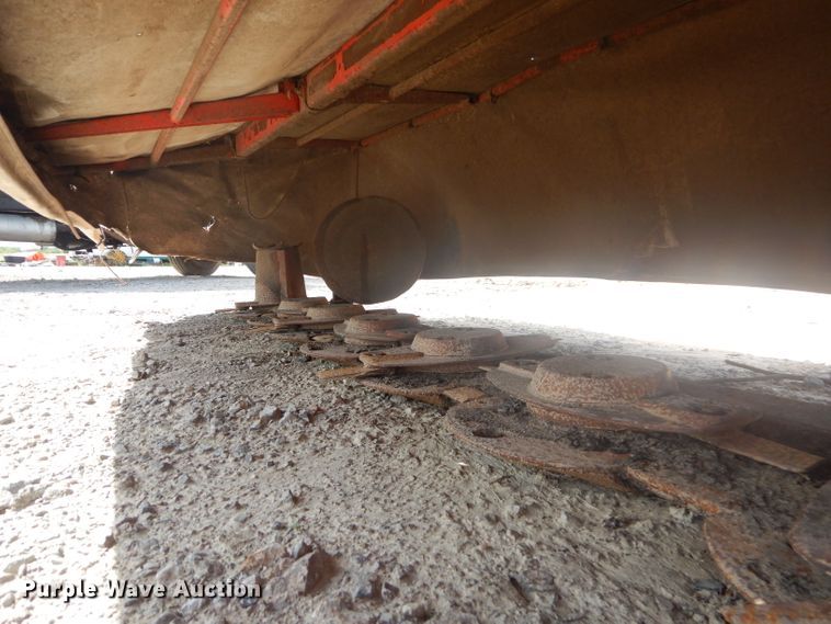 image for item GN9250 Kuhn GMD700 disc mower