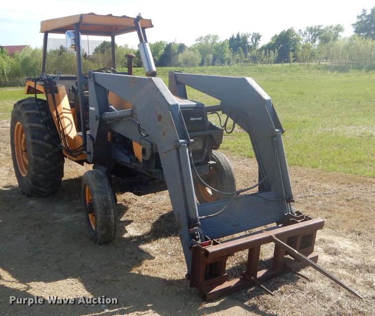 image for item GN9253 Valmet 885 tractor