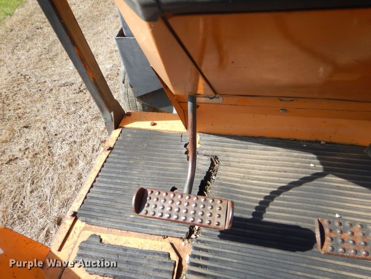 image for item GN9253 Valmet 885 tractor