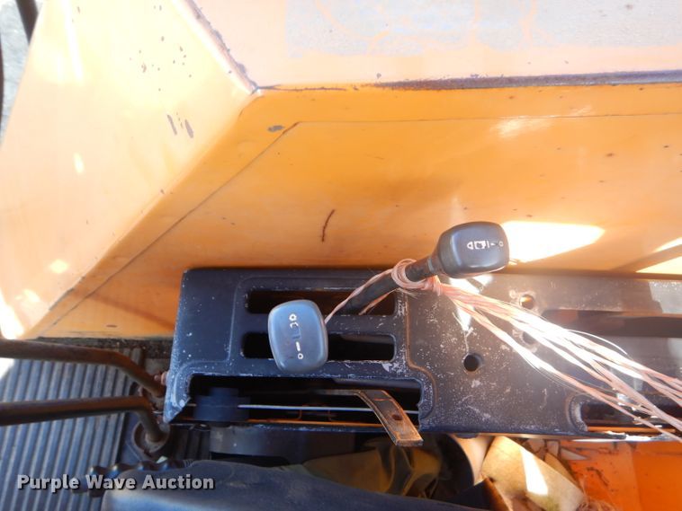 image for item GN9253 Valmet 885 tractor