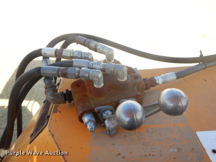 image for item GN9253 Valmet 885 tractor