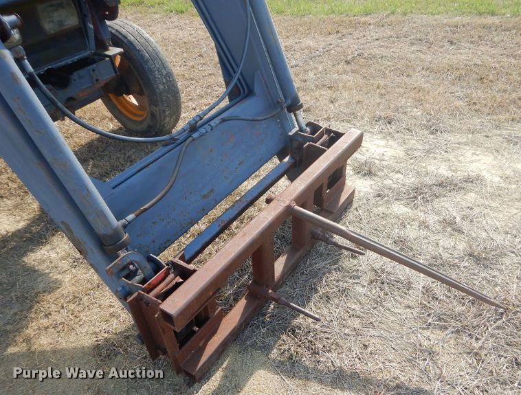 image for item GN9253 Valmet 885 tractor