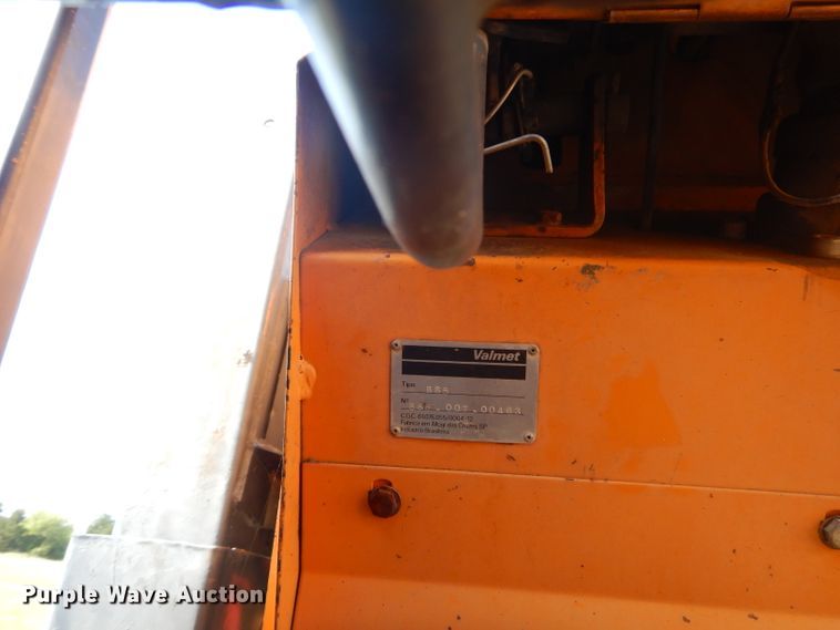 image for item GN9253 Valmet 885 tractor