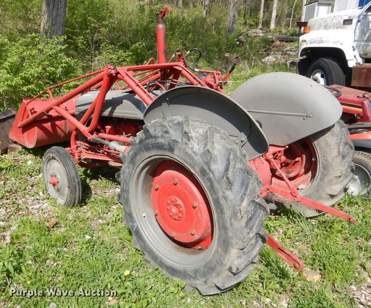 image for item GO9589 Ford 2N tractor