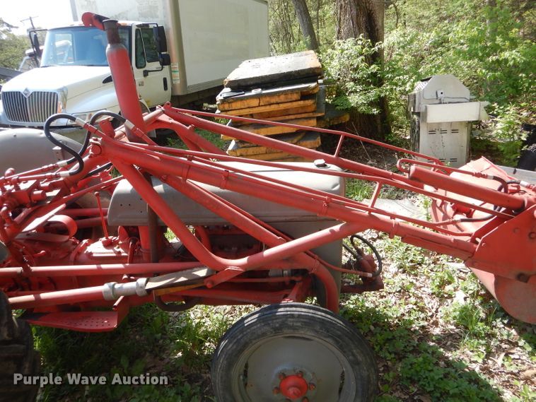 image for item GO9589 Ford 2N tractor