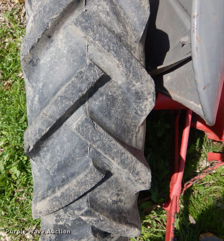 image for item GO9589 Ford 2N tractor