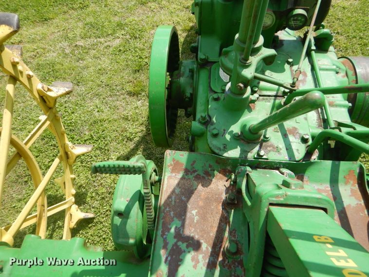 image for item GP9048 1938 John Deere B tractor