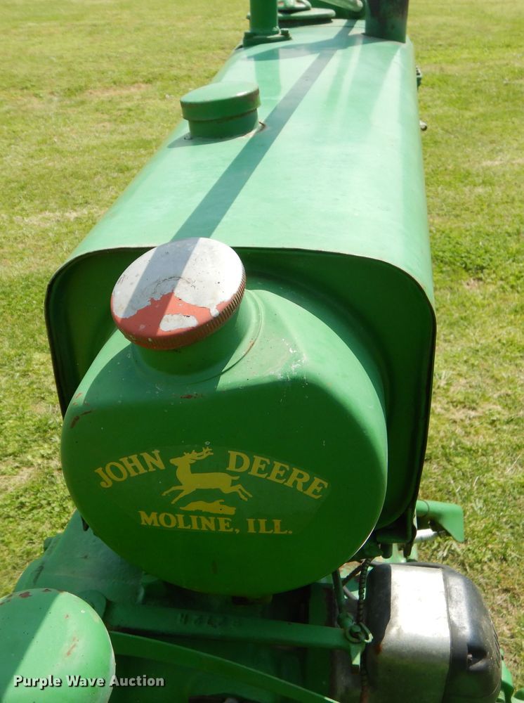 image for item GP9048 1938 John Deere B tractor