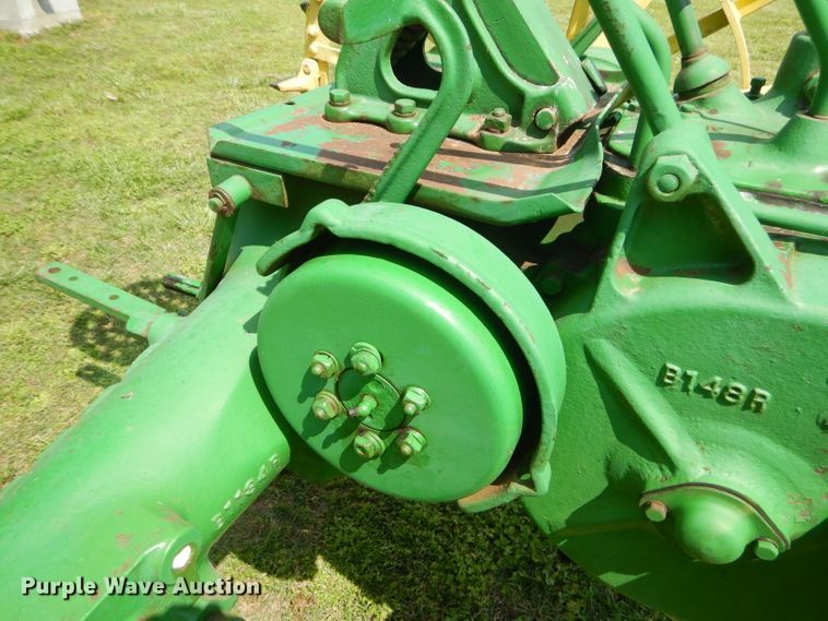 image for item GP9048 1938 John Deere B tractor