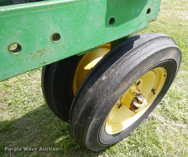 image for item GP9048 1938 John Deere B tractor