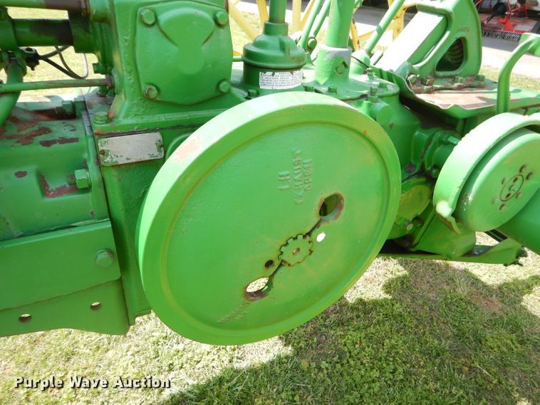 image for item GP9048 1938 John Deere B tractor