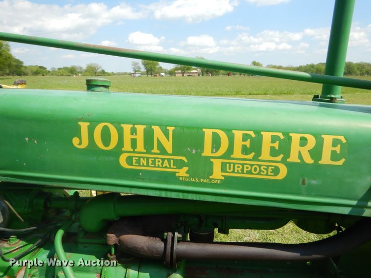 image for item GP9048 1938 John Deere B tractor