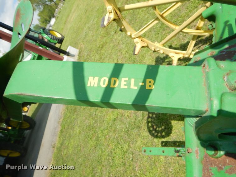 image for item GP9048 1938 John Deere B tractor