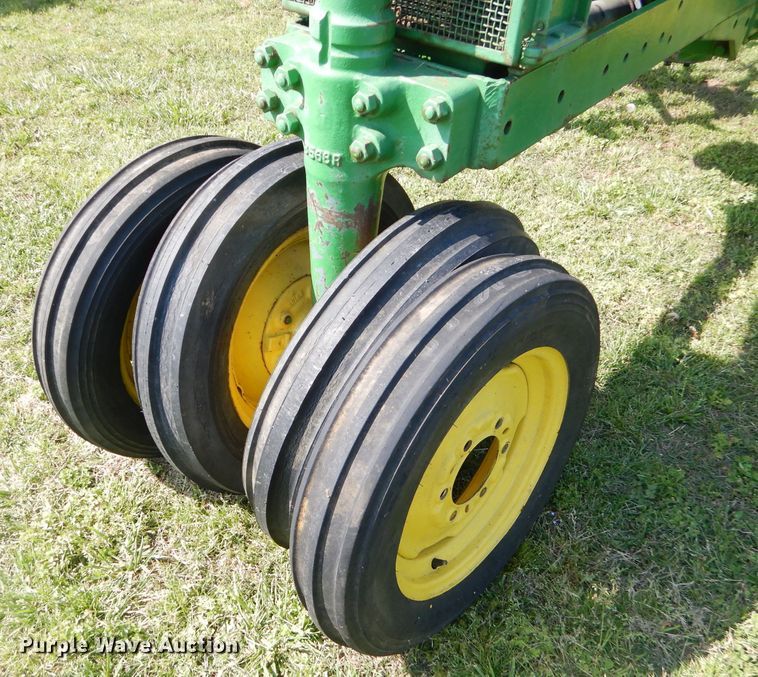 image for item GP9048 1938 John Deere B tractor