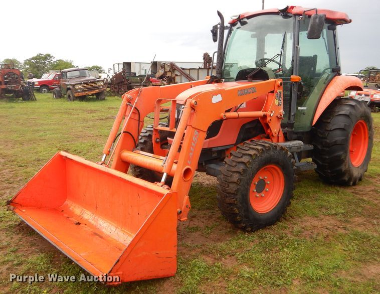 image for item GP9076 Kubota 6040D tractor