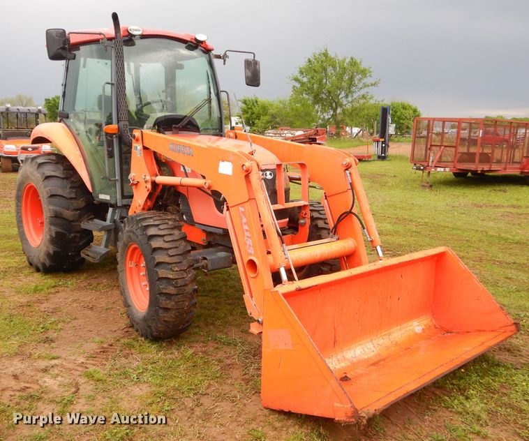 image for item GP9076 Kubota 6040D tractor