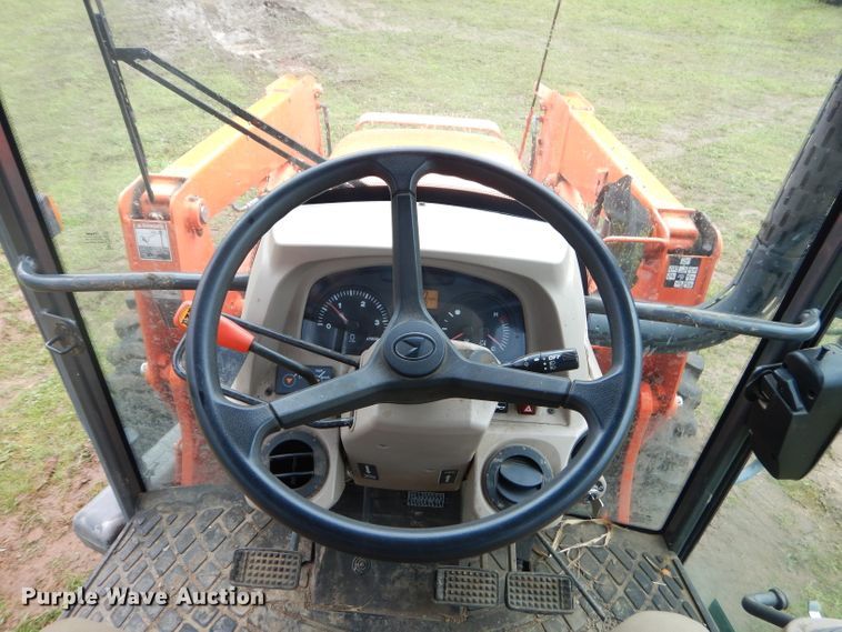 image for item GP9076 Kubota 6040D tractor