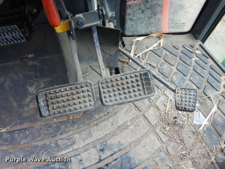 image for item GP9076 Kubota 6040D tractor