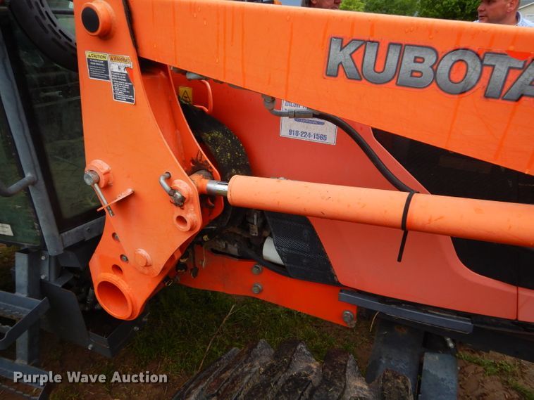 image for item GP9076 Kubota 6040D tractor