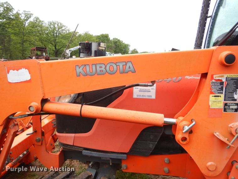 image for item GP9076 Kubota 6040D tractor