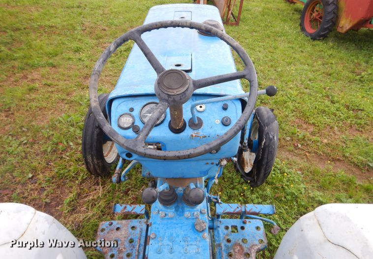 image for item GP9081 Ford 1700 tractor