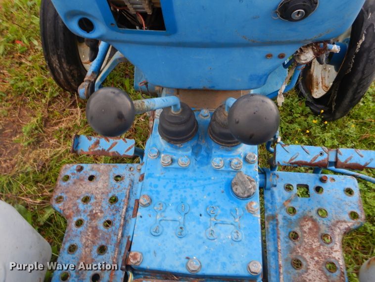 image for item GP9081 Ford 1700 tractor