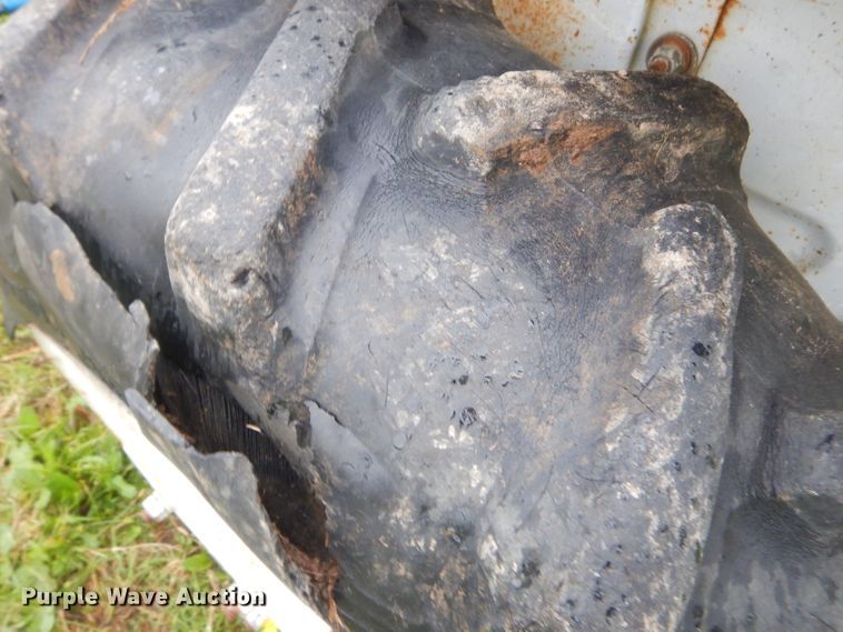 image for item GP9081 Ford 1700 tractor