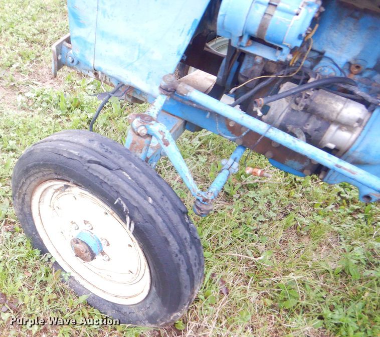 image for item GP9081 Ford 1700 tractor