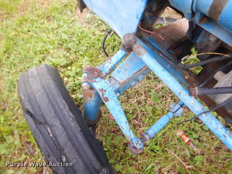 image for item GP9081 Ford 1700 tractor