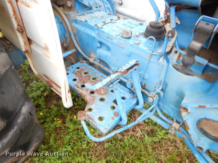 image for item GP9081 Ford 1700 tractor