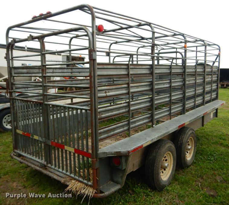 image for item GP9083 1997 W-W livestock trailer