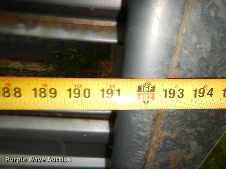 image for item GP9083 1997 W-W livestock trailer