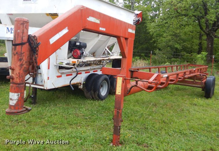 image for item GP9086 Hay bale trailer