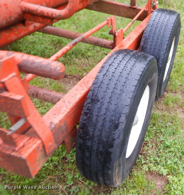 image for item GP9086 Hay bale trailer