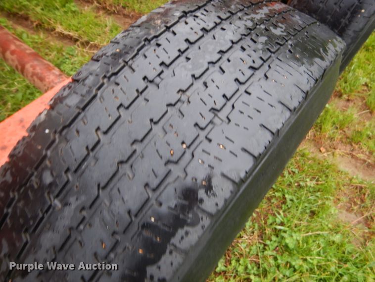 image for item GP9086 Hay bale trailer