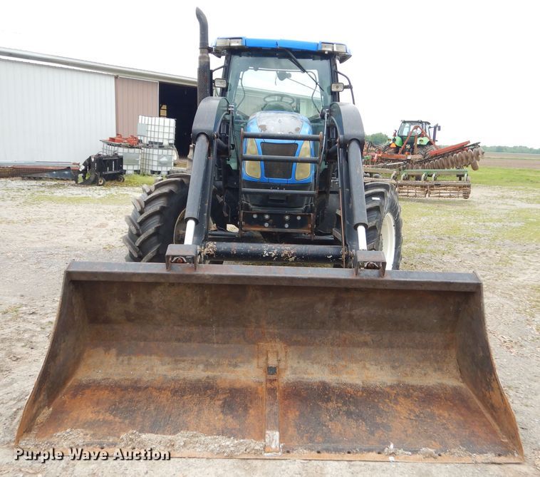 image for item GP9147 2004 New Holland TS115A tractor