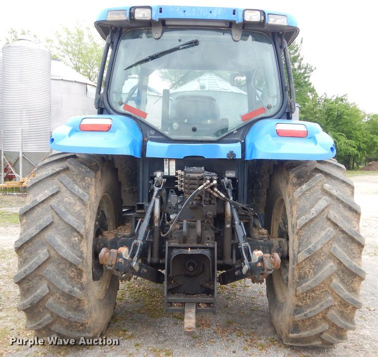 image for item GP9147 2004 New Holland TS115A tractor