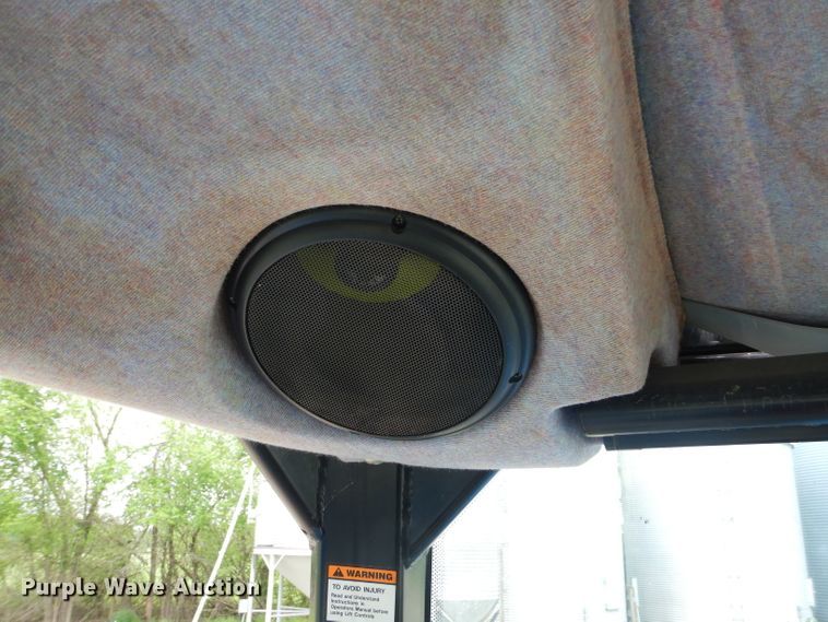 image for item GP9147 2004 New Holland TS115A tractor