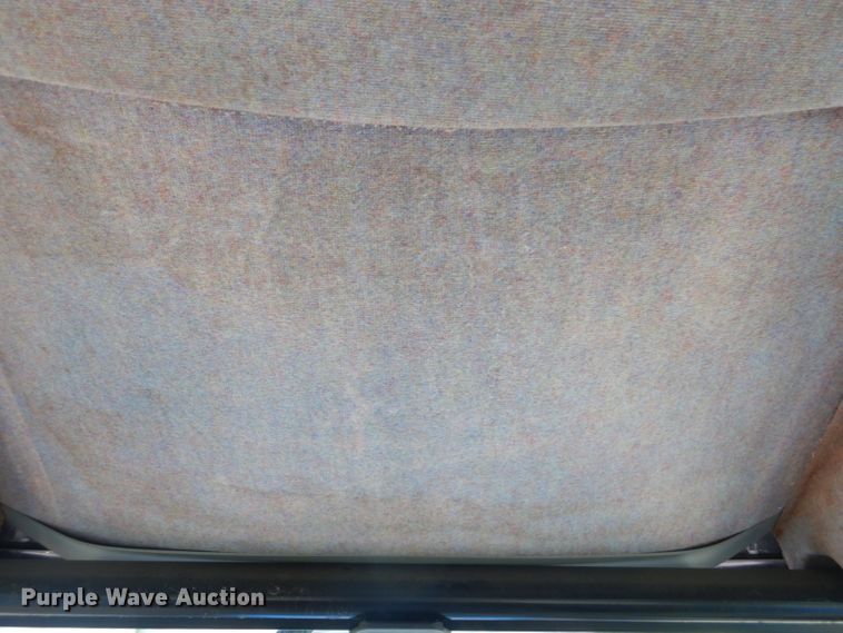 image for item GP9147 2004 New Holland TS115A tractor