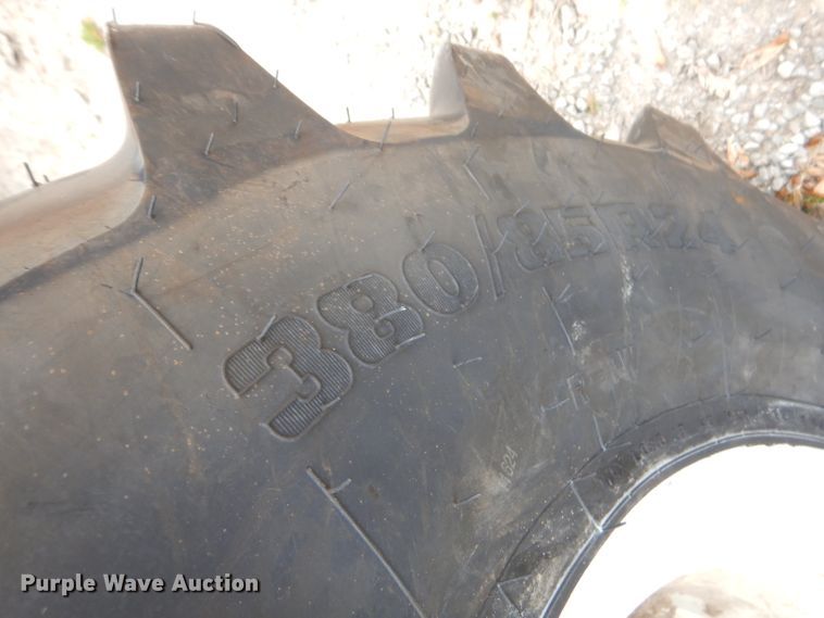 image for item GP9147 2004 New Holland TS115A tractor