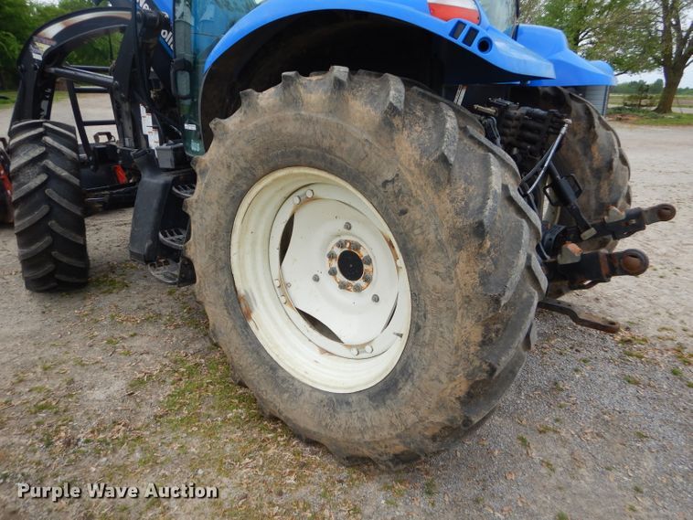 image for item GP9147 2004 New Holland TS115A tractor