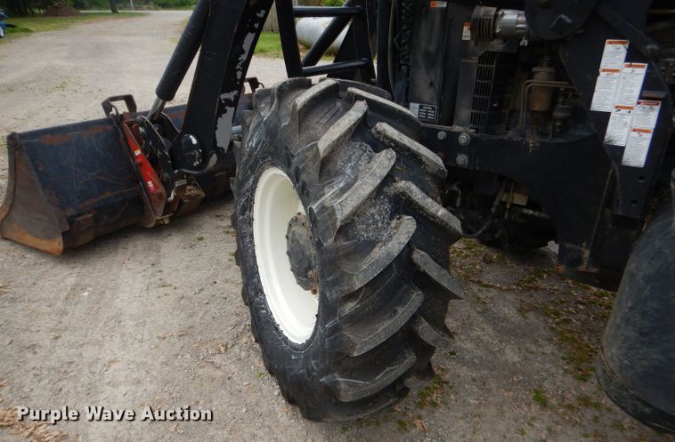 image for item GP9147 2004 New Holland TS115A tractor