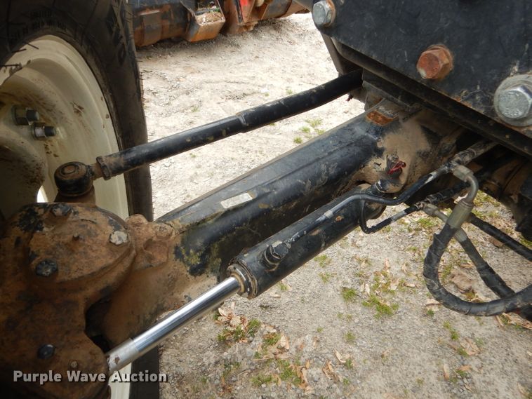 image for item GP9147 2004 New Holland TS115A tractor