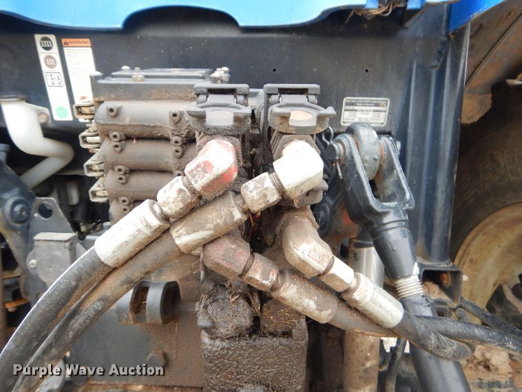 image for item GP9147 2004 New Holland TS115A tractor