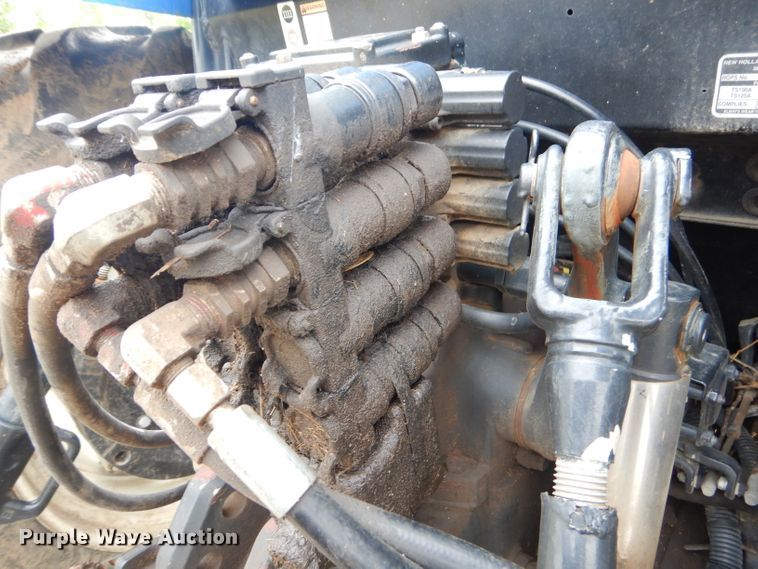 image for item GP9147 2004 New Holland TS115A tractor