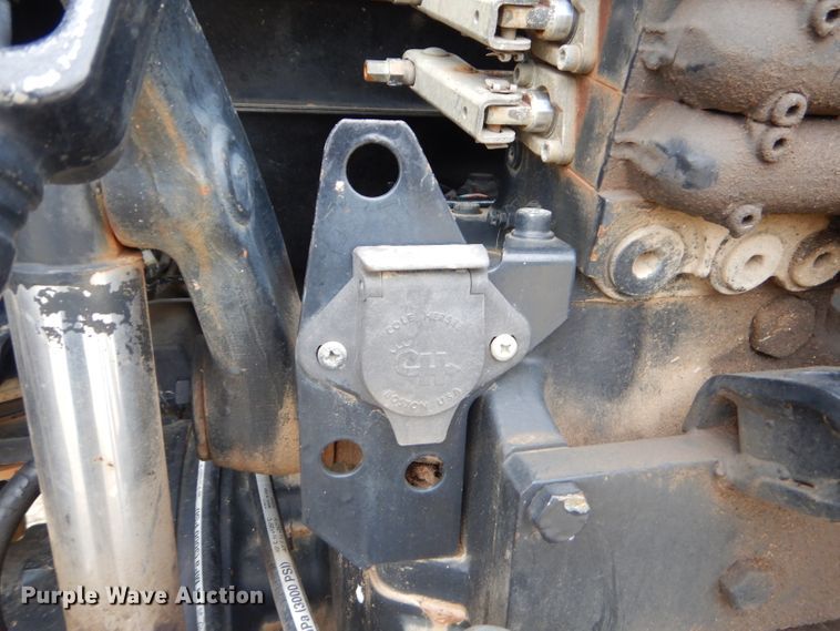 image for item GP9147 2004 New Holland TS115A tractor