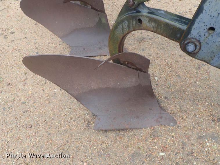 image for item GR9159 John Deere 2600 six bottom plow